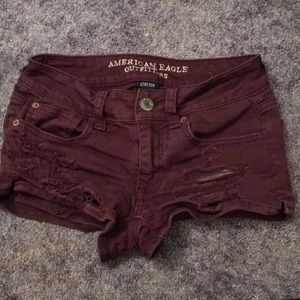 American Eagle size 00 maroon shorts